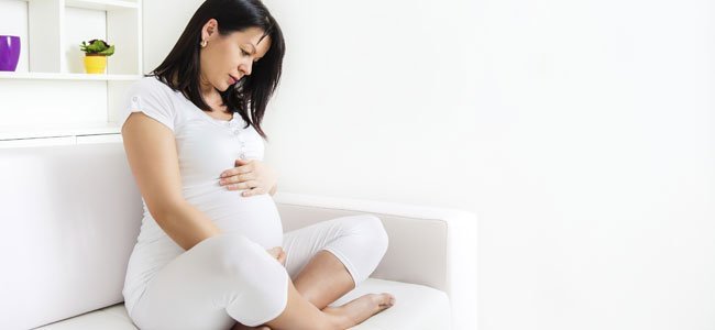 Cómo detener la micción frecuente durante el embarazo